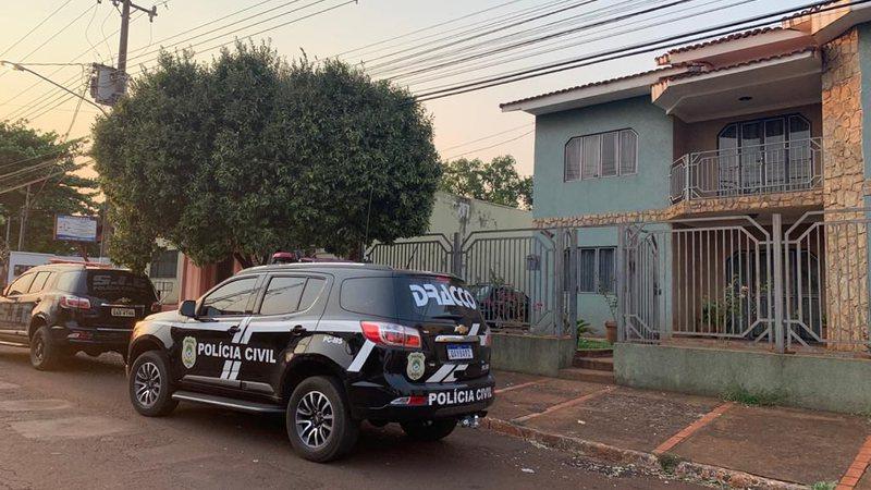 Com ex-prefeito foragido, nove veículos e dinheiro são apreendidos em Maracaju Com ex-prefeito foragido, nove veículos e dinheiro são apreendidos em Maracaju