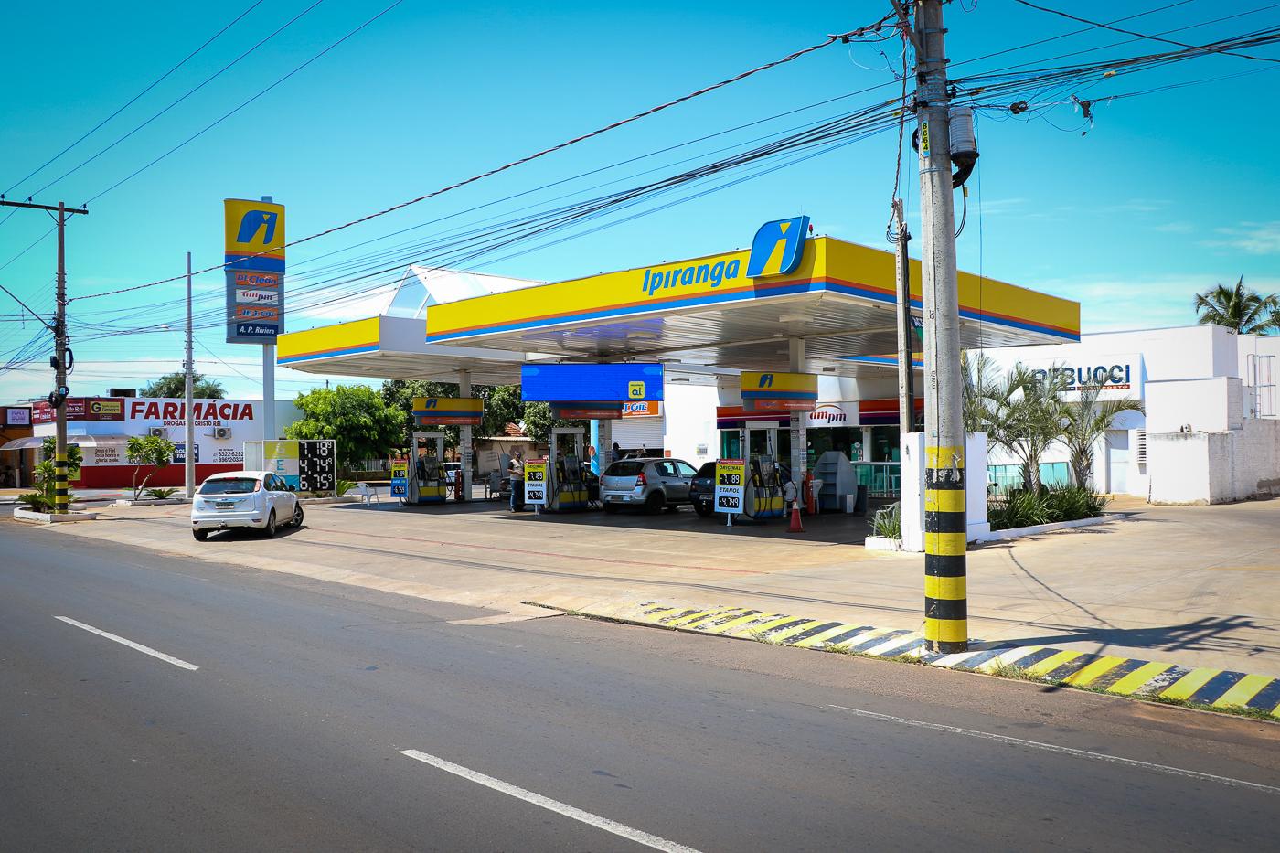 PROCON TL faz ação contra reajuste abusivo do preço de combustível em Três Lagoas