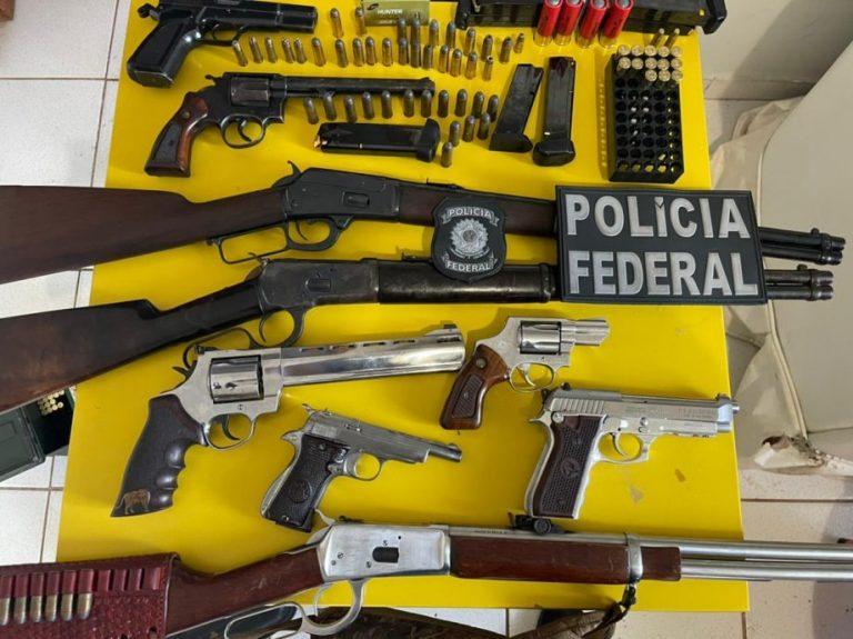 Polícia Federal deflagra operação após ostentação em redes sociais de armamento em M