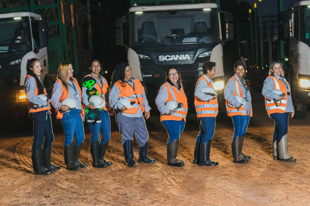 Programa 'Elas no Volante' está com inscrições abertas em Três Lagoas para mulheres que querem trabalhar como motoristas