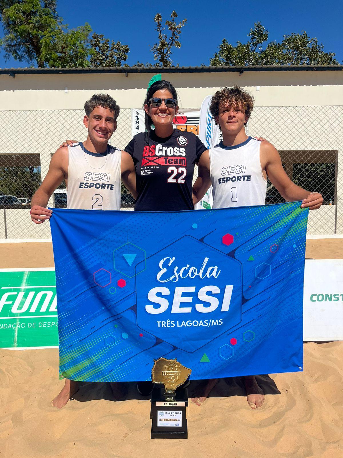 Atletas de vôlei de praia da SEJUVEL vencem Jogos Escolares da Juventude e representarão MS na fase nacional