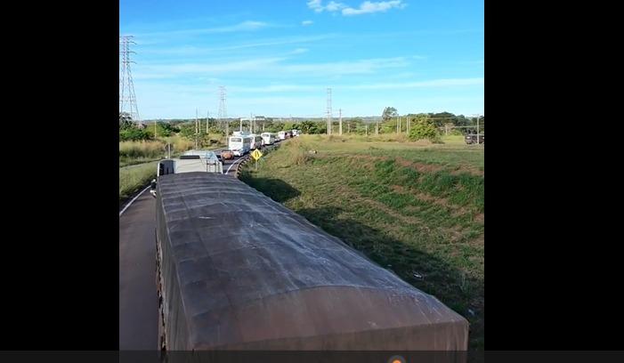 Obras na ponte do rio Paraná transformam travessia entre Três Lagoas e SP em teste de paciência Obras na ponte do rio Paraná transformam travessia entre Três Lagoas e SP em teste de paciência