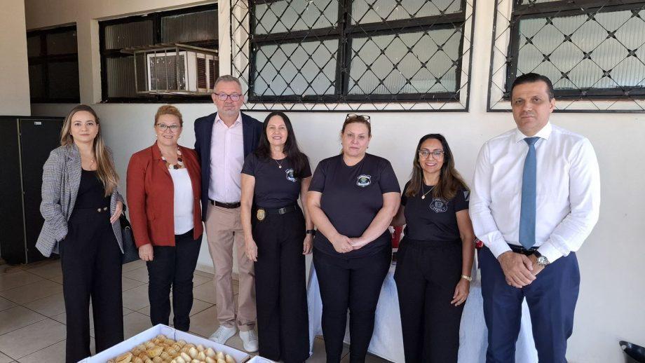 Procurador da Prefeitura participa de Mutirão Jurídico e Social no presídio feminino Procurador da Prefeitura participa de Mutirão Jurídico e Social no presídio feminino