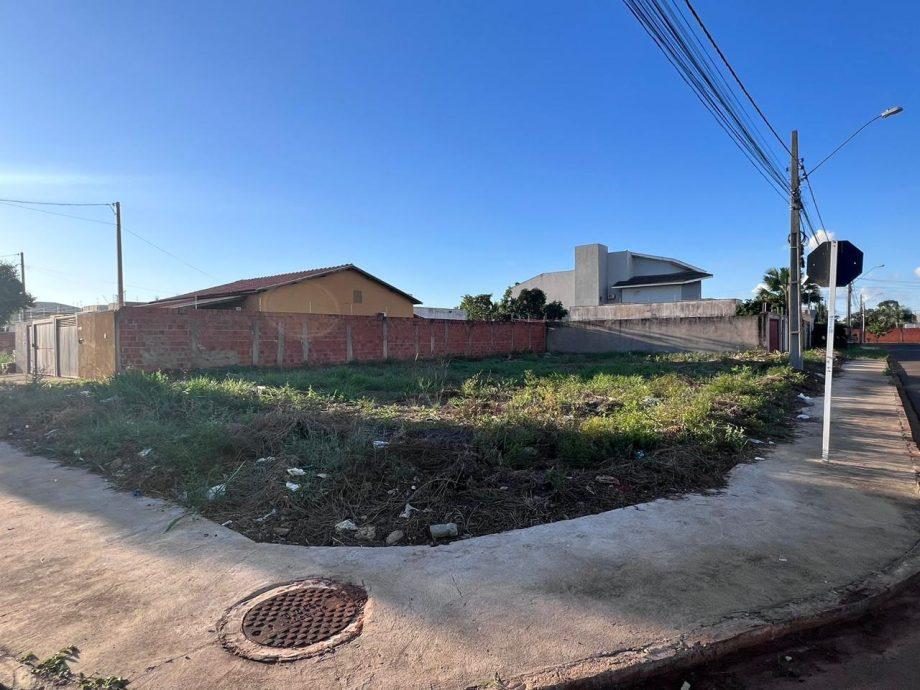 SEINTRA realiza o cancelamento de 65 multas após proprietários limparem seus terrenos SEINTRA realiza o cancelamento de 65 multas após proprietários limparem seus terrenos