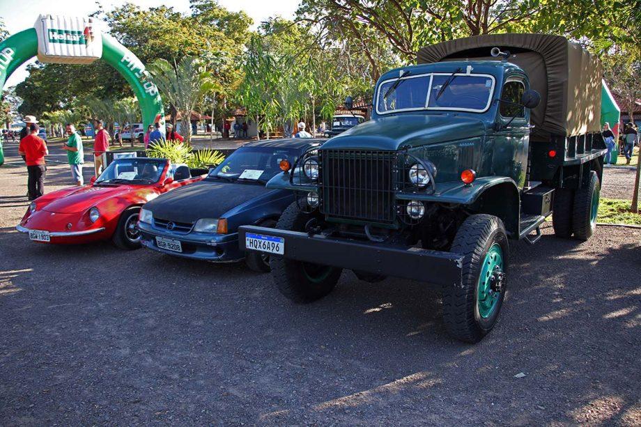 Balneário Municipal de Três Lagoas recebe o 13º Encontro de Carros Antigos nos dias 21 e 22 Balneário Municipal de Três Lagoas recebe o 13º Encontro de Carros Antigos nos dias 21 e 22