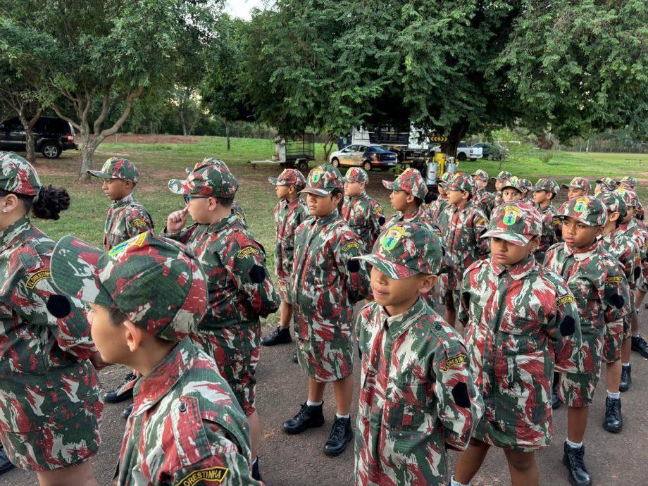 SMAS realizou formatura de crianças e adolescentes do “Patrulha Florestinha’ em parceria com a PMA SMAS realizou formatura de crianças e adolescentes do “Patrulha Florestinha’ em parceria com a PMA