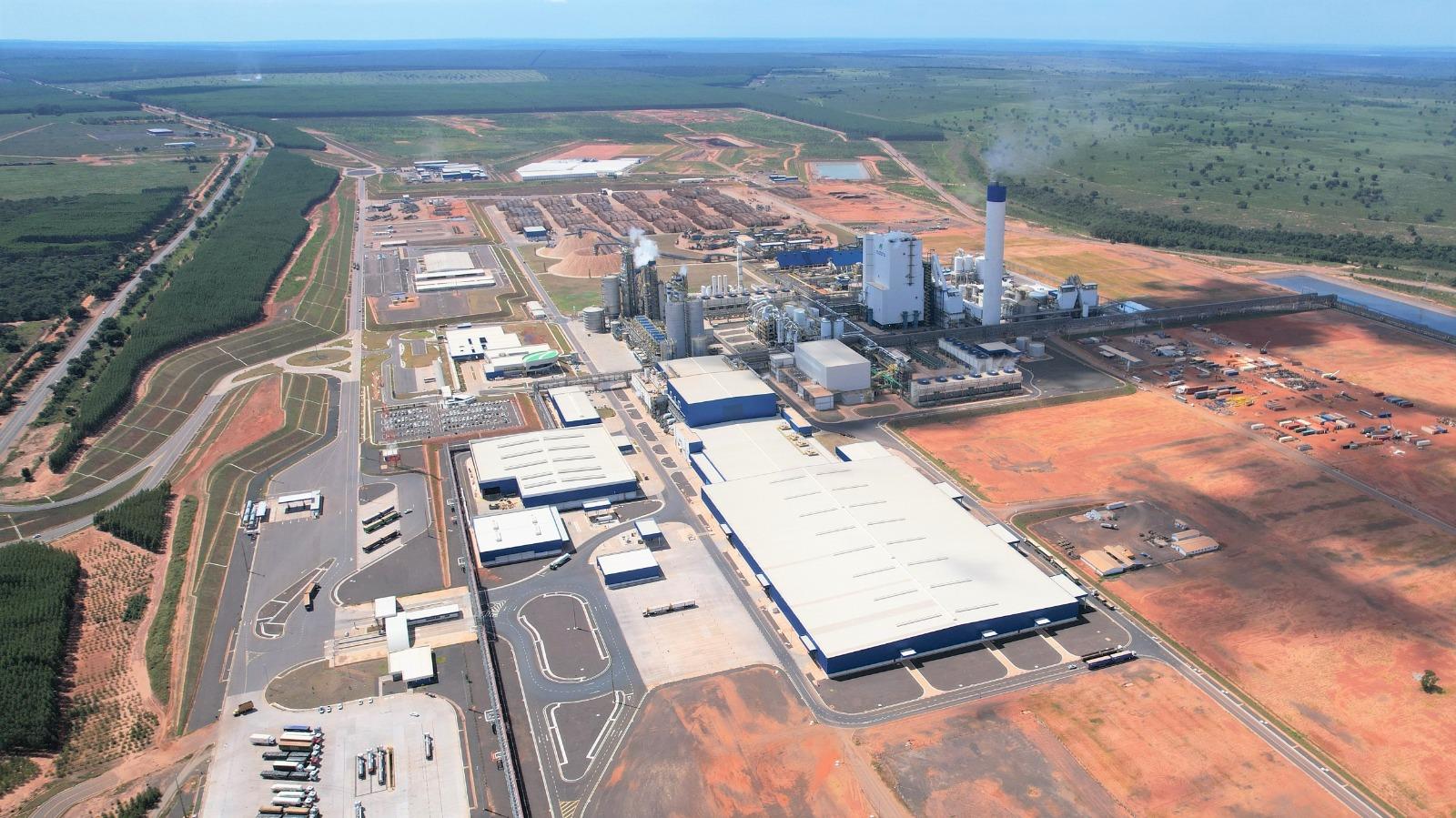 Com mais de R$ 300 milhões investidos no desenvolvimento de Ribas do Rio Pardo, Suzano completa um ano de operações na cidade