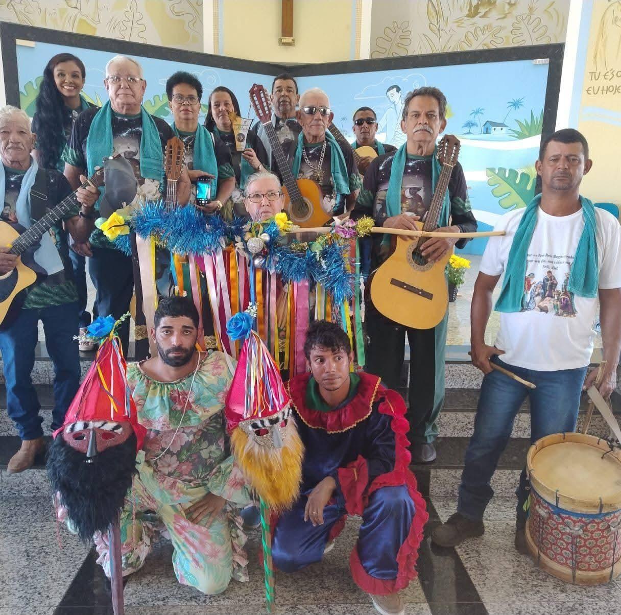 Encontro da Folia de Reis terá almoço gratuito e apresentações no Parque de Exposições neste domingo em Três Lagoas Encontro da Folia de Reis terá almoço gratuito e apresentações no Parque de Exposições neste domingo em Três Lagoas