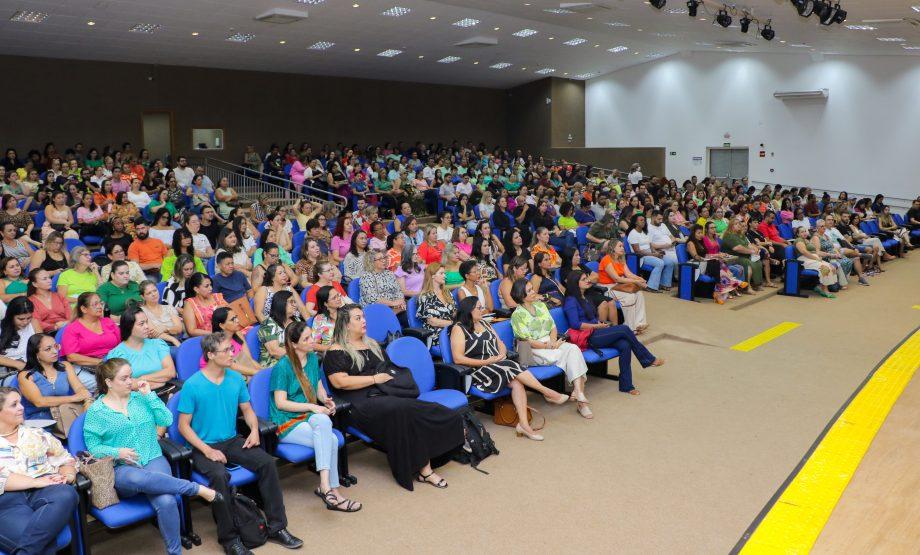 Prefeitura oferece transporte gratuito para a 1ª Conferência Regional de Políticas para as Mulheres