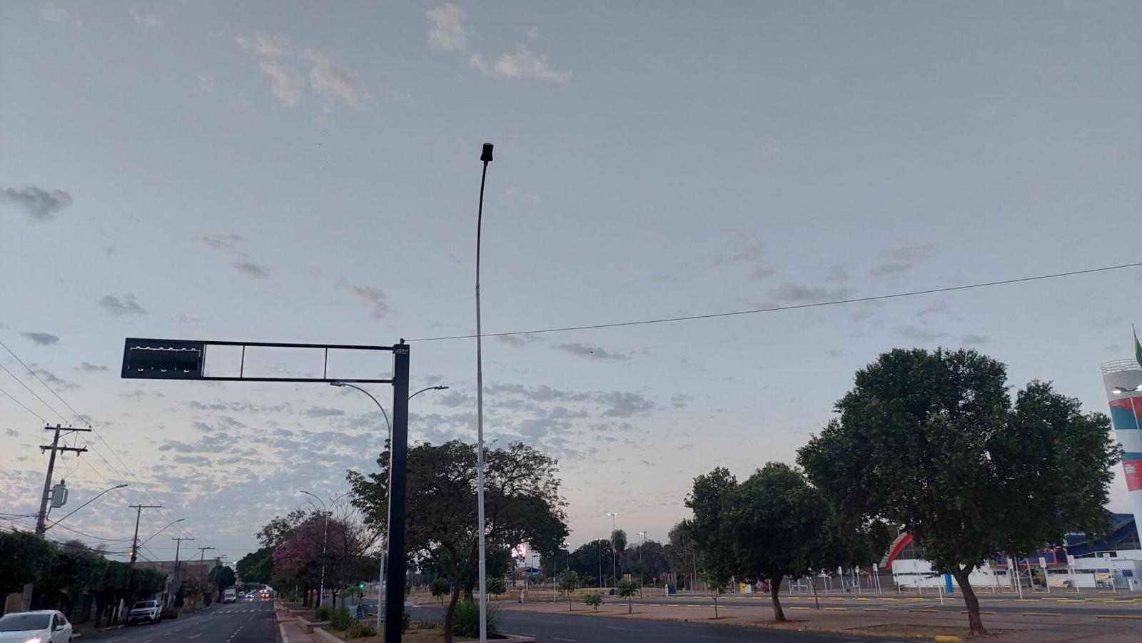 Tempo firme e baixa umidade marcam a sexta-feira em Três Lagoas Tempo firme e baixa umidade marcam a sexta-feira em Três Lagoas