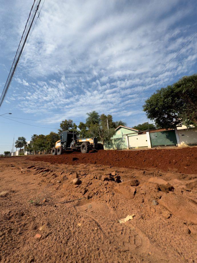 Prefeitura inicia pavimentação no Quinta da Lagoa Prefeitura inicia pavimentação no Quinta da Lagoa