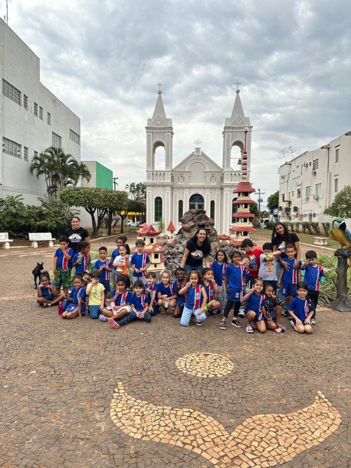 Alunos da CEI Diva Garcia visitam a Diretoria de Cultura de Três Lagoas Alunos da CEI Diva Garcia visitam a Diretoria de Cultura de Três Lagoas