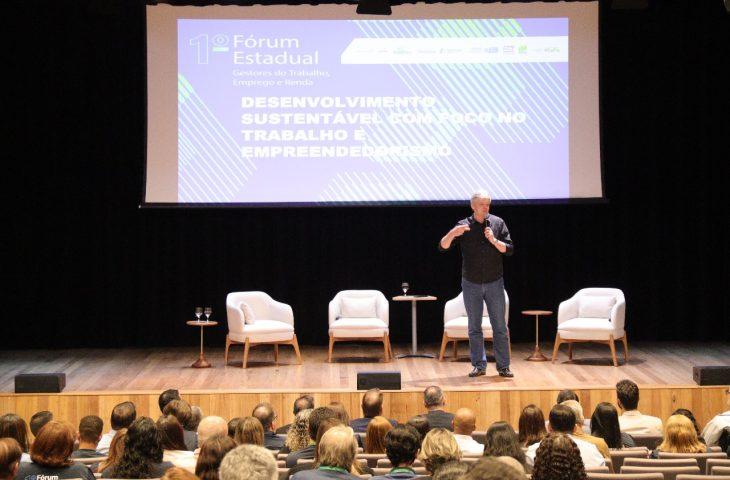 Com vagas de trabalho ociosas, MS traça estratégias para ampliar espaço de jovens e mães no mercado