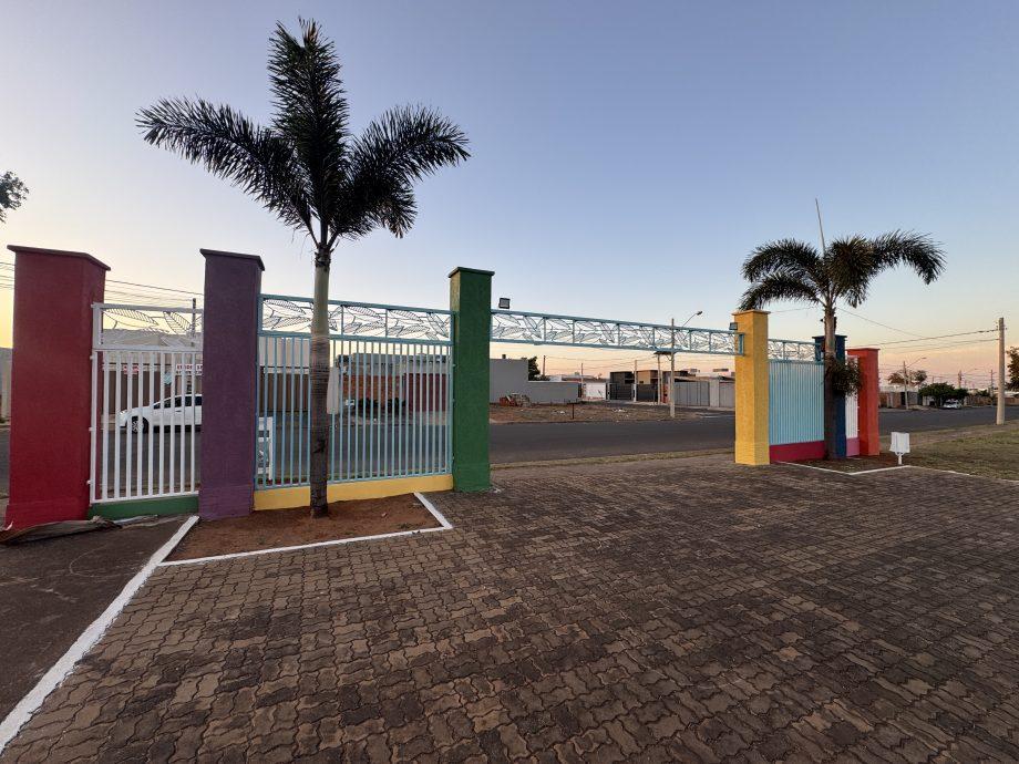 Praça Mais Parque recebe revitalização através da Secretaria de Infraestrutura