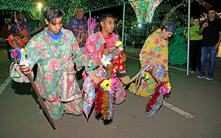 Companhia de Reis Estrela de Belém realiza Folia de Reis neste sábado (10)