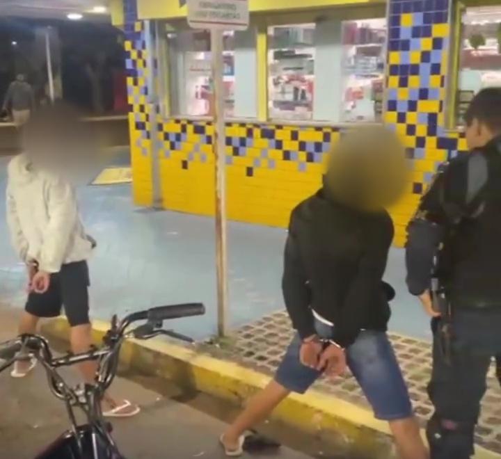 Adolescentes são apreendidos após tentarem furtar bicicletas elétricas no Centro de Três Lagoas