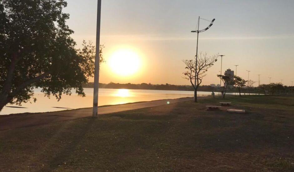 Junho começa com calor, ventos fortes e possibilidade de chuva em Três Lagoas