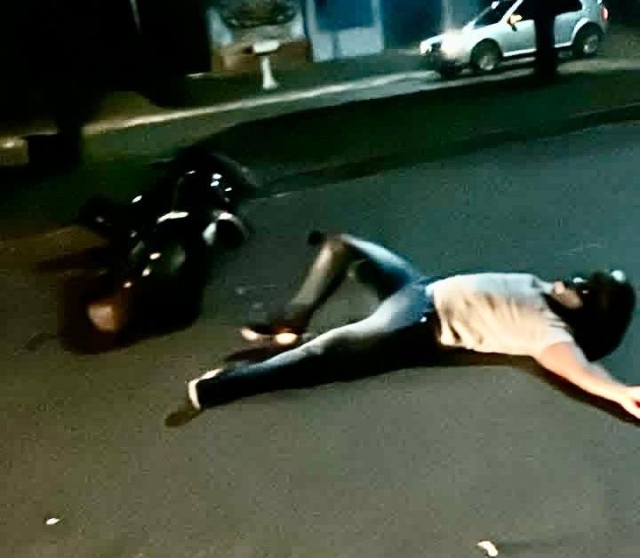 Motoentregadores param para salvar motociclista após grave queda em Três Lagoas