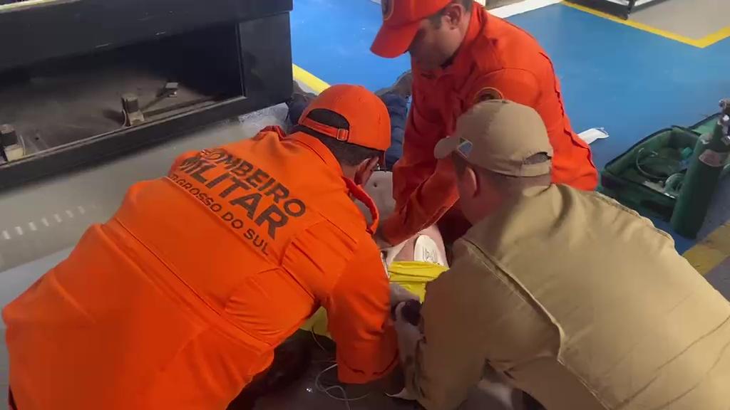 Bombeiros salvam homem após parada cardíaca em empresa de Três Lagoas