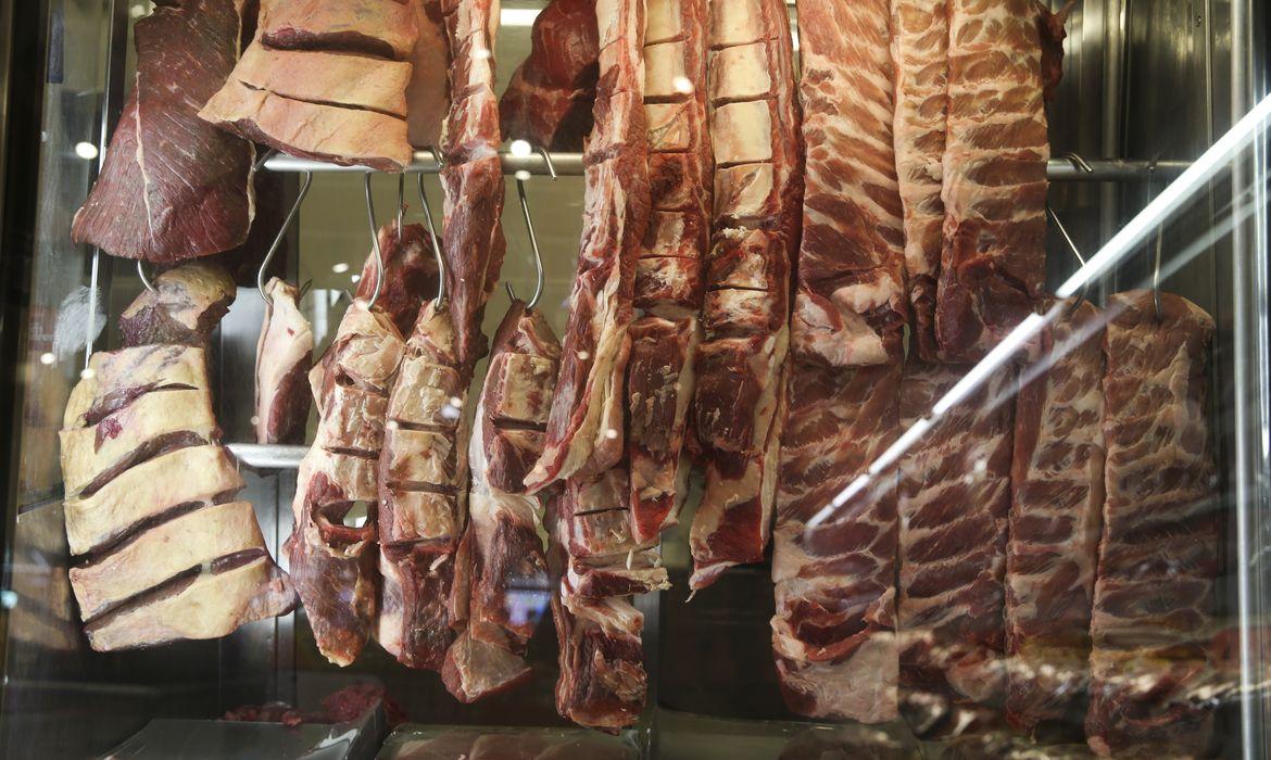 Cota chinesa faz exportação de carne bovina recuar em agosto