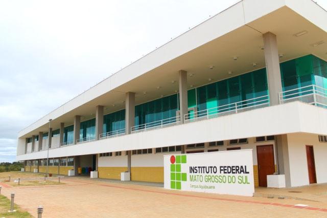 Estudantes do IFMS podem receber R$ 1.050 por mês pelo Pé-de-Meia Licenciaturas