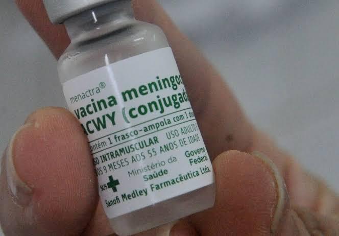 Mais de 1 milhão de crianças já receberam nova vacina contra pneumonia e meningite pelo SUS