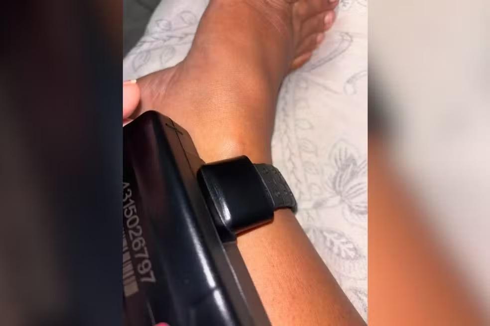 Médica é presa por engano em aeroporto de MS e passa 19 dias usando tornozeleira eletrônica