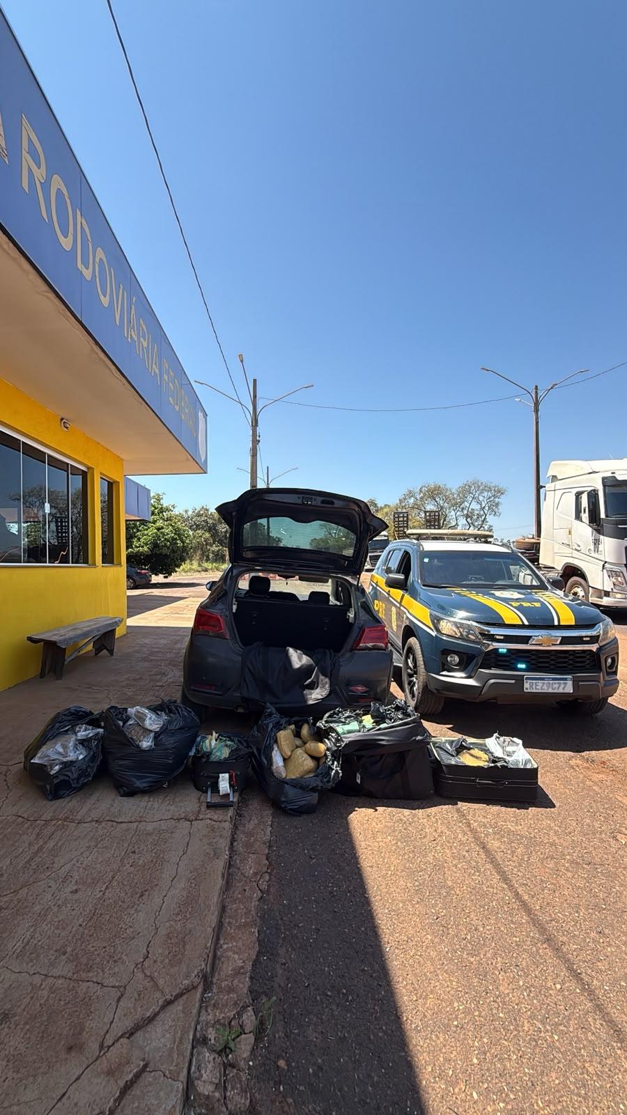  PRF captura motorista com mais de 144 kg de drogas na BR 262
