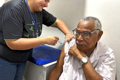 Vacina Pneumo 20 passa a ser indicada para idosos a partir dos 85 anos