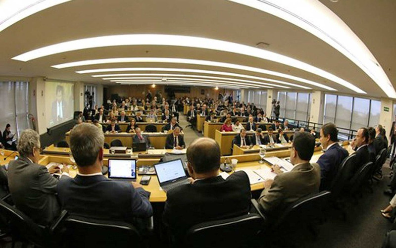 OAB decide apresentar à Câmara pedido de impeachment de Michel Temer