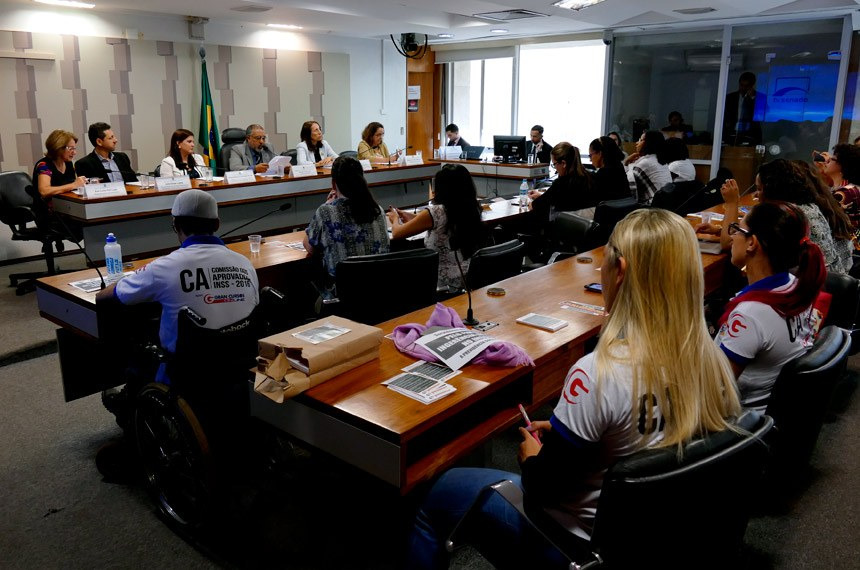 Servidores do INSS denunciam 'desmonte progressivo' do órgão 