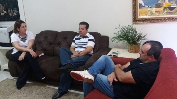 Vereador Luciano Dutra visita escritório do deputado Eduardo Rocha em Três Lagoas