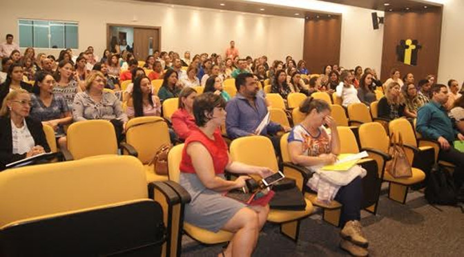 Reunião técnica capacita municípios para implantação do Programa Criança Feliz
