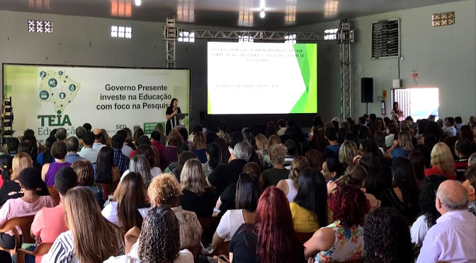 “Educar pela Pesquisa” reúne profissionais das escolas estaduais de seis municípios