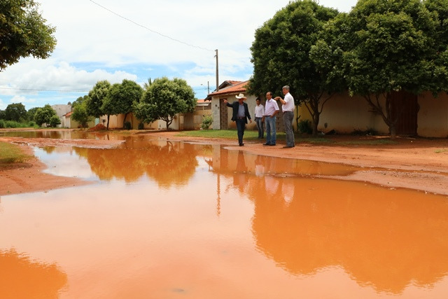 Degutti afirma que obras de drenagem são prioridades da administração municipal Degutti afirma que obras de drenagem são prioridades da administração municipal