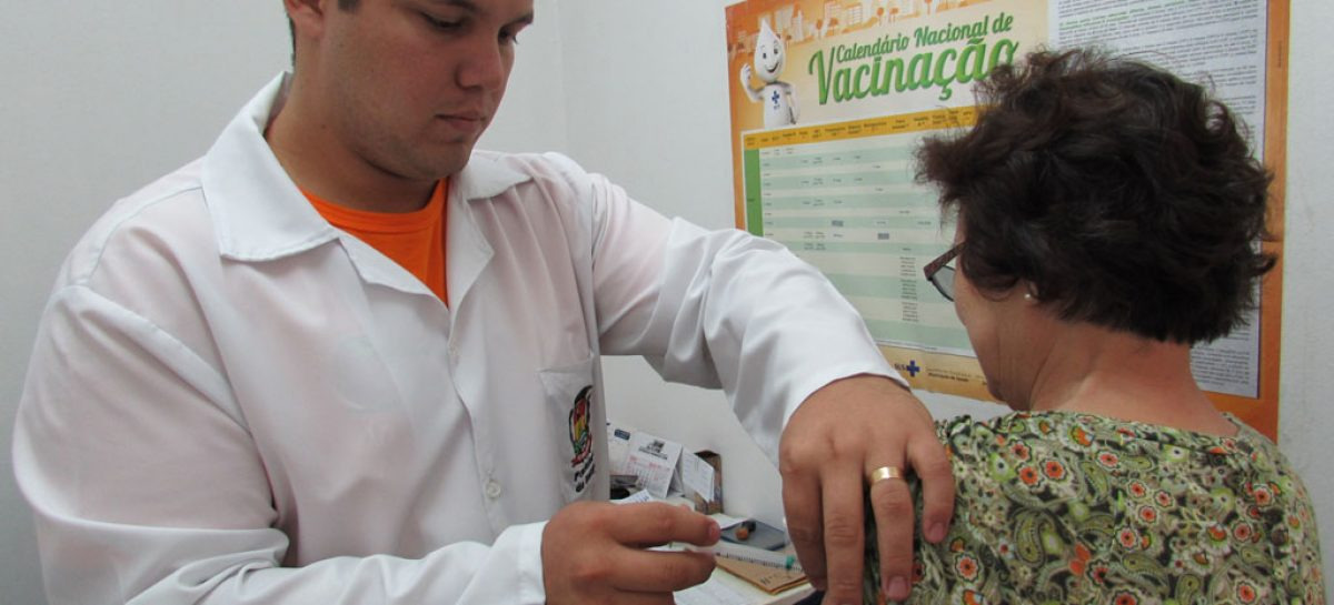 Vacinação será ampliada a toda população a partir de segunda (5)
