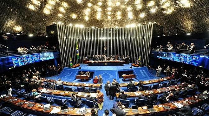 Senado aprova renegociação de dívidas dos Estados e Municípios Senado aprova renegociação de dívidas dos Estados e Municípios