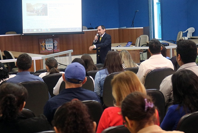 Curso oferecido pela Câmara aborda poder julgador do Legislativo Municipal