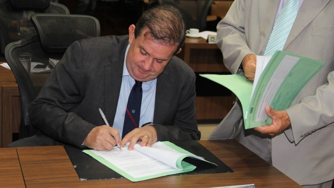 Deputado Eduardo Rocha solicita implantação de 3º faixa ou duplicação da BR-262 Deputado Eduardo Rocha solicita implantação de 3º faixa ou duplicação da BR-262