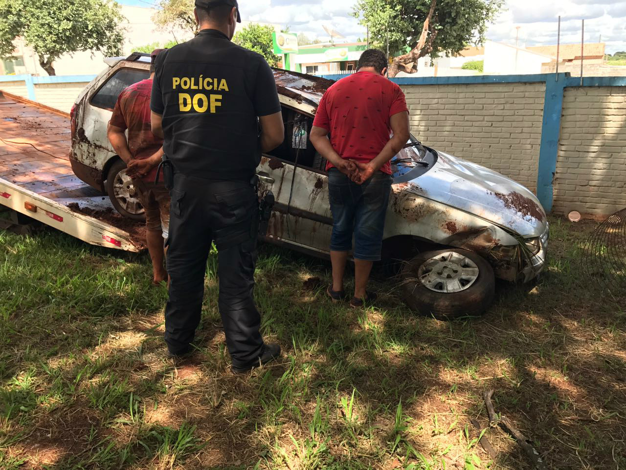 DOF apreende carga de pneus e cigarro avaliada em mais de 80mil reais