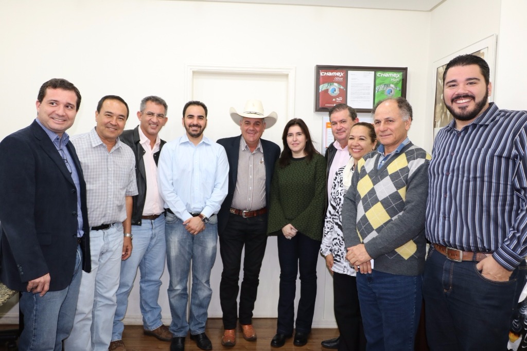 Prefeito, Senadora e Deputado conversam sobre o desenvolvimento de Três Lagoas