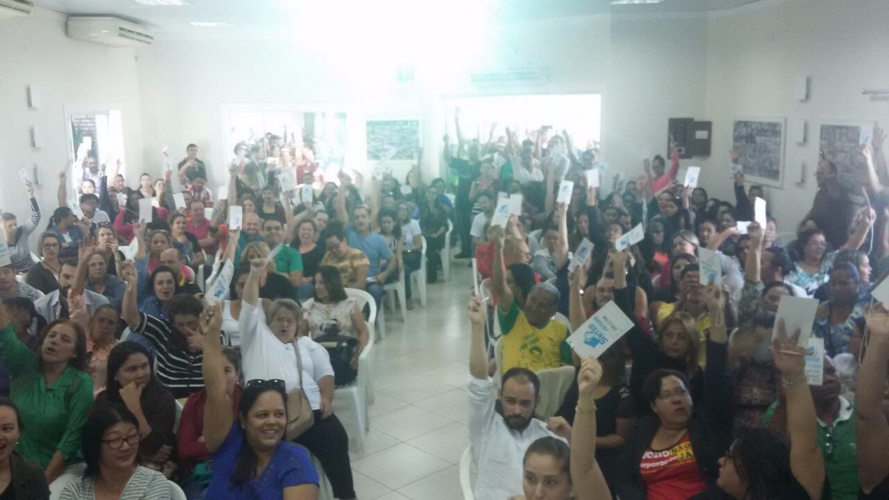 Alunos da rede estadual de ensino permanecem sem aulas até decisão da Fetems