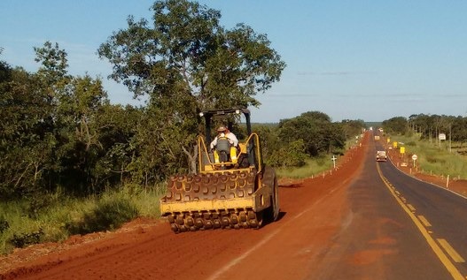 Obras de recuperação da BR-262 até Água Clara devem começar neste ano, prevê Dnit Obras de recuperação da BR-262 até Água Clara devem começar neste ano, prevê Dnit