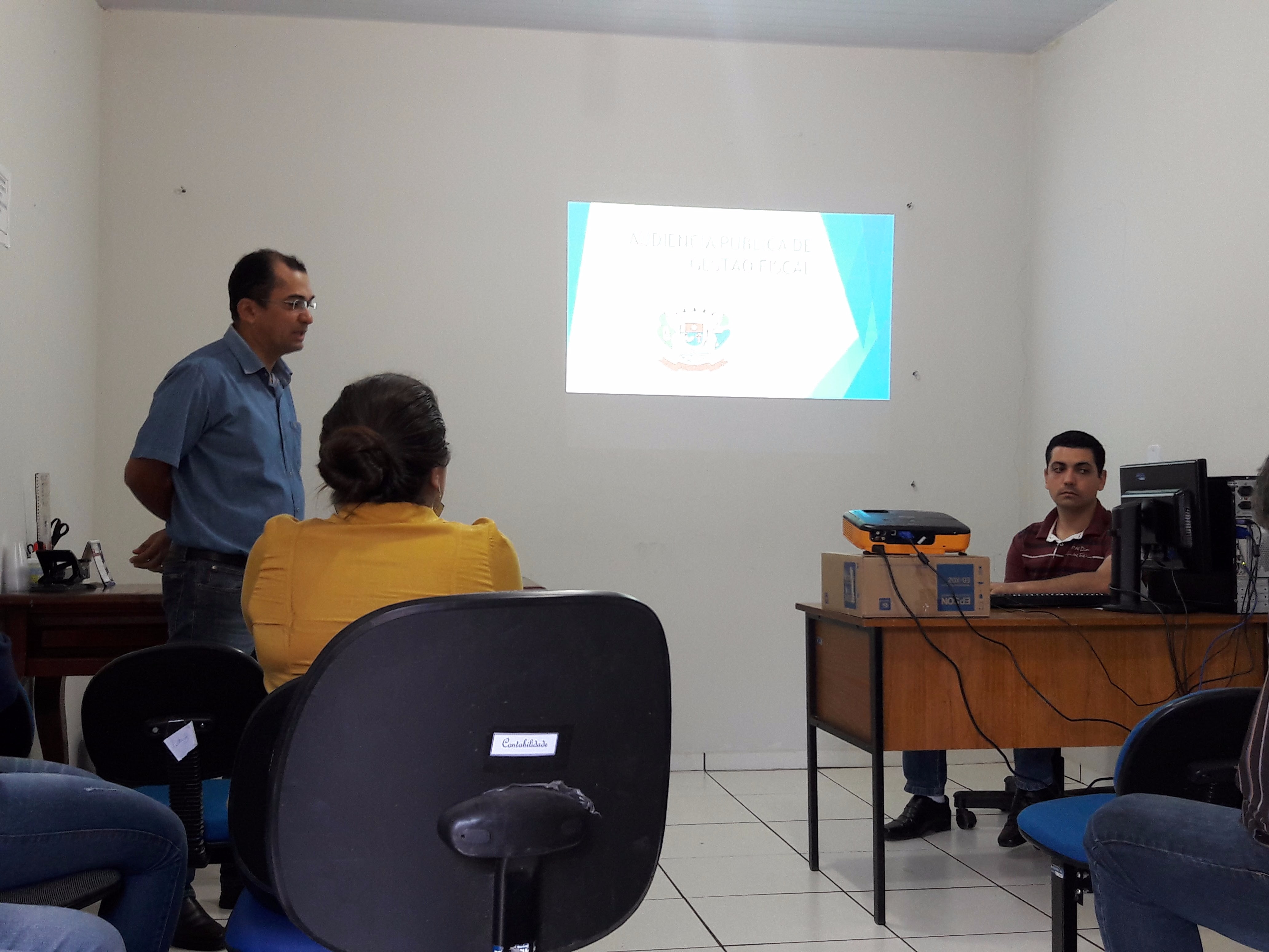 Prefeitura de Brasilândia apresenta contas e repasses em audiência com a população Prefeitura de Brasilândia apresenta contas e repasses em audiência com a população