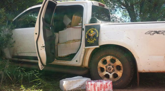 DOF recupera caminhonete roubada no Paraná com mais de 600 quilos de maconha
