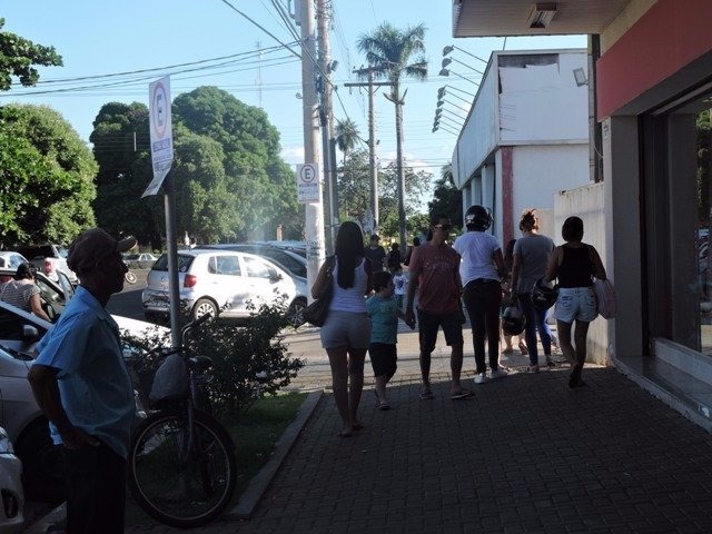 Procon ajuda os filhos a comprar o presente do Dia dos Pais. Confira pesquisa de preços do comércio de Três Lagoas