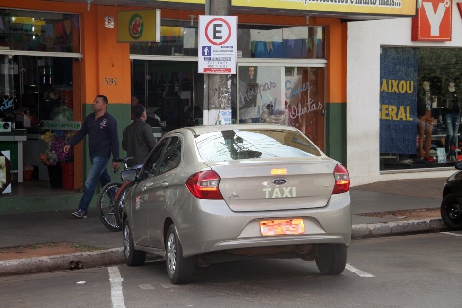 Novas regras da zona azul já estão em vigor a partir desta segunda-feira (28)