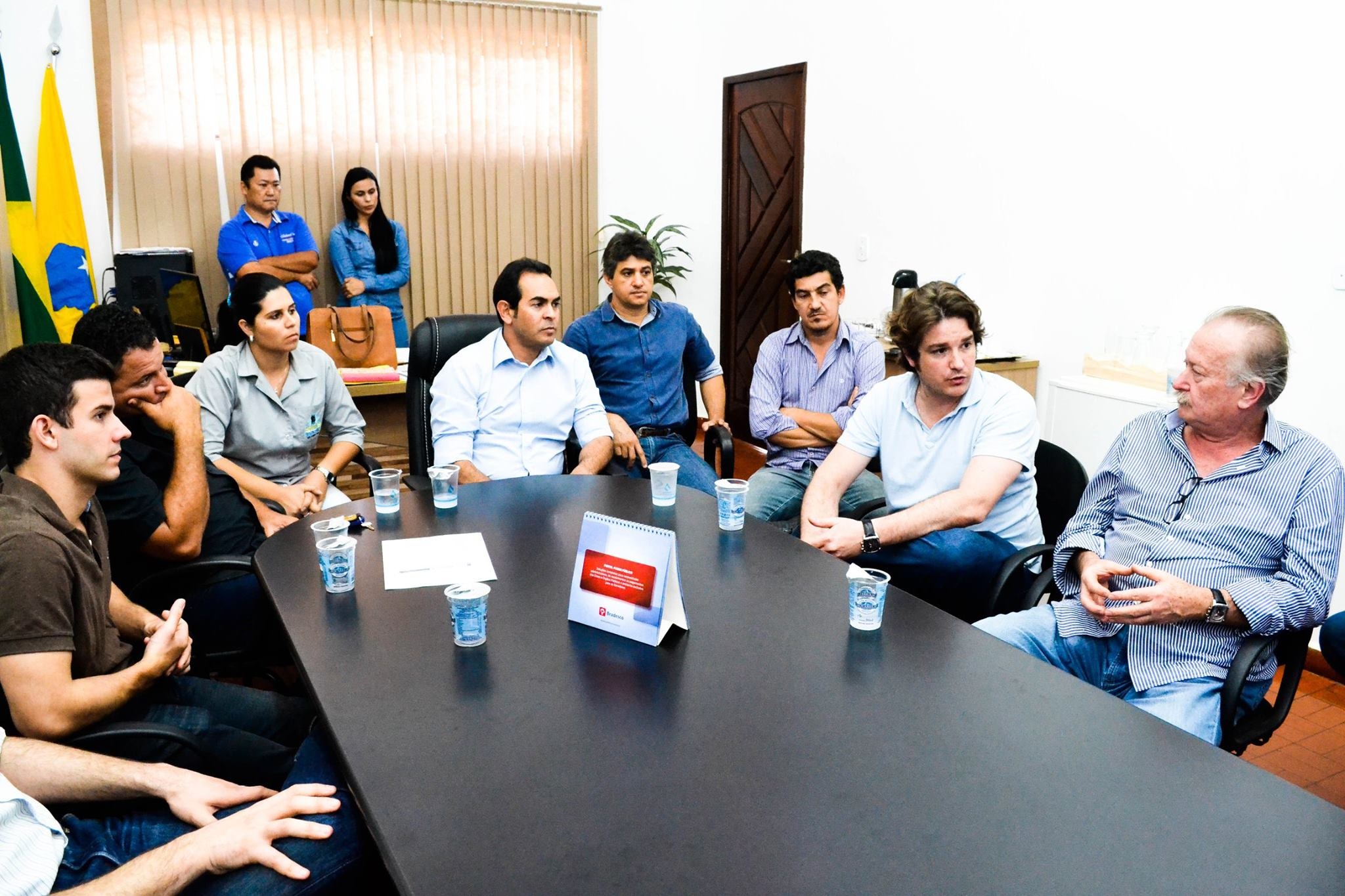 Prefeito José Fernando Barbosa recebe representantes da Tilabráss