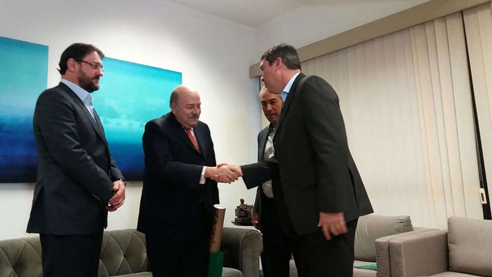 Presidente da Fiems, embaixador e governador debatem integração logística com Paraguai