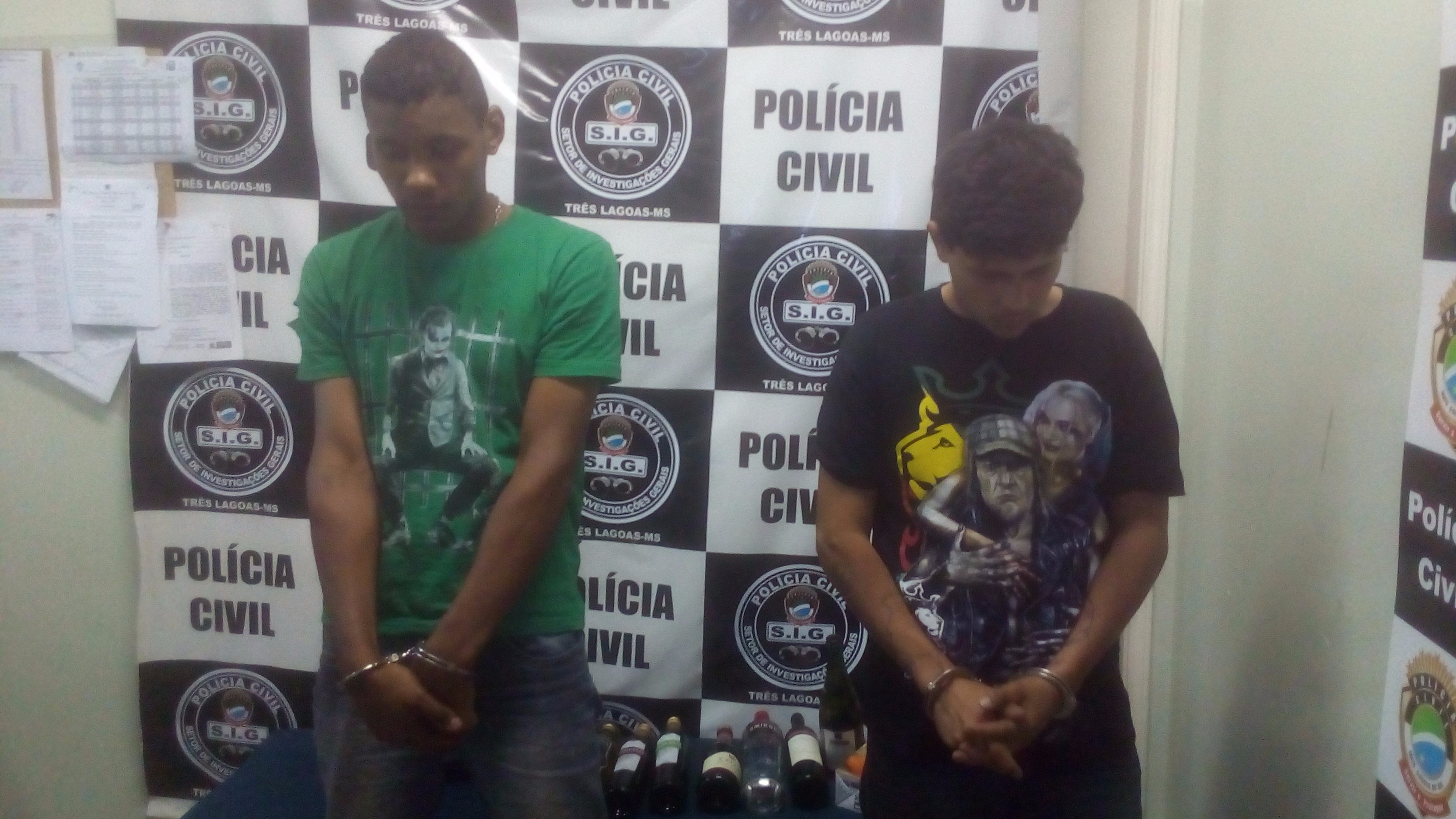 SIG acaba com churrasco e prende duas pessoas com motocicletas furtadas